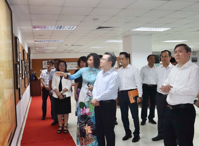 Khoa học xã hội phải đóng góp sâu hơn cho hoạch định chính sách- Ảnh 2. Khoa học xã hội phải đóng góp sâu hơn cho hoạch định chính sách- Ảnh 2.
