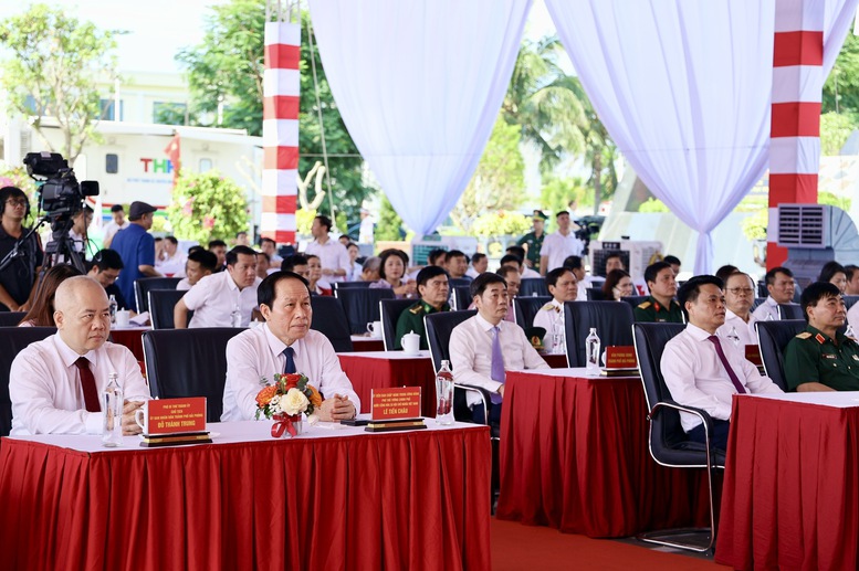 Phó Thủ tướng Lê Tiến Châu dự Lễ khởi công, khánh thành 14 dự án, công trình tại Hải Phòng- Ảnh 1.