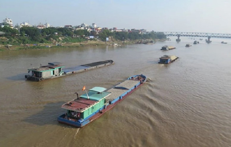 Cảnh báo nguy hiểm trên luồng đường thủy từ Quảng Ninh đến Ninh Bình- Ảnh 1.