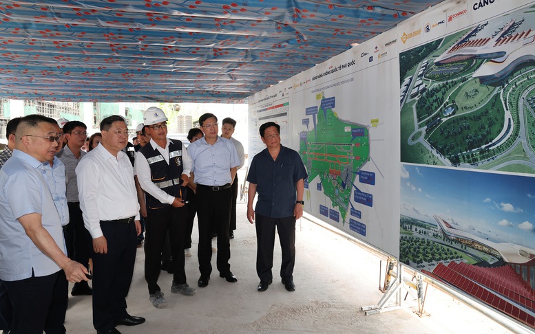 Phó Thủ tướng Thường trực Phạm Gia Túc kiểm tra tiến độ một số công trình trọng điểm phục vụ Hội nghị APEC 2027- Ảnh 1. Phó Thủ tướng Thường trực Phạm Gia Túc kiểm tra tiến độ một số công trình trọng điểm phục vụ Hội nghị APEC 2027- Ảnh 1.