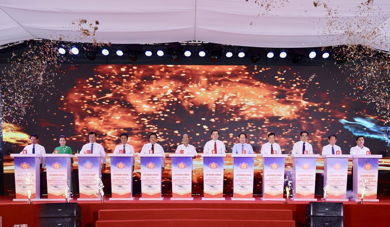 Phó Thủ tướng Lê Tiến Châu dự Lễ khởi công 'mắt xích' quan trọng trên tuyến đường bộ Hà Nội-Vientiane- Ảnh 3.
