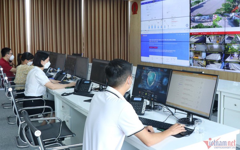 Điều kiện tiếp nhận vào công chức cấp xã