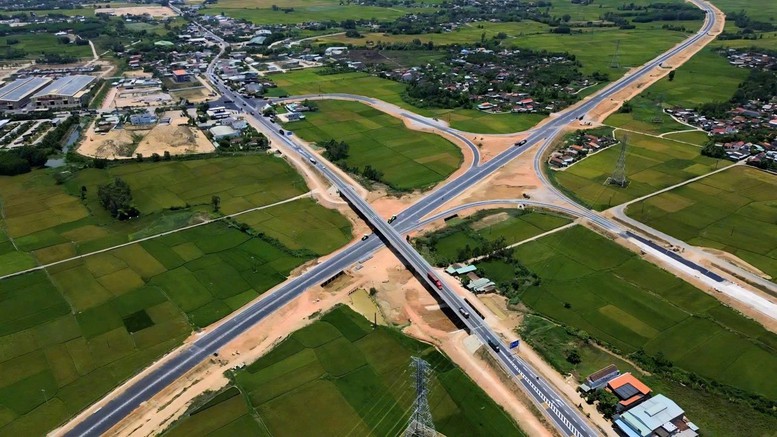 Thông xe 2 đoạn cao tốc Bắc-Nam qua Nam Trung Bộ từ hôm nay, 19/5 - Ảnh 1.