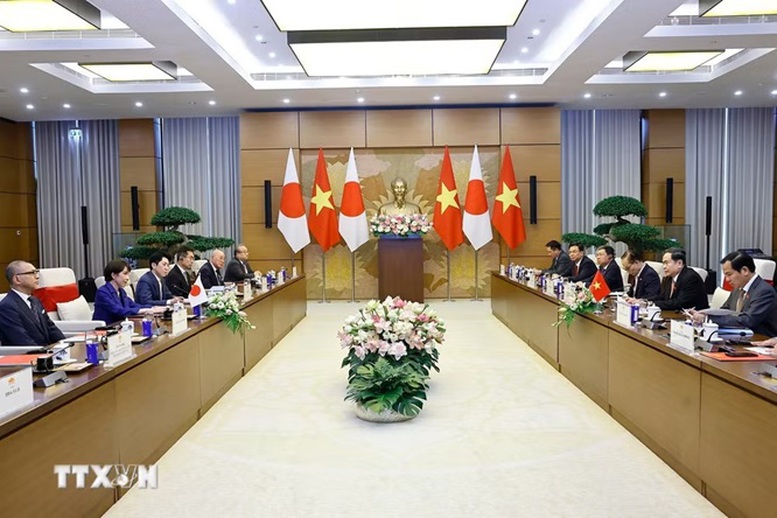 Chủ tịch Quốc hội Trần Thanh Mẫn hội kiến Thủ tướng Nhật Bản Takaichi Sanae- Ảnh 2.