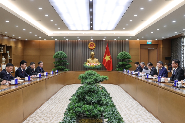 Thủ tướng Lê Minh Hưng tiếp Đại sứ Triều Tiên Ri Sung Guk- Ảnh 4.