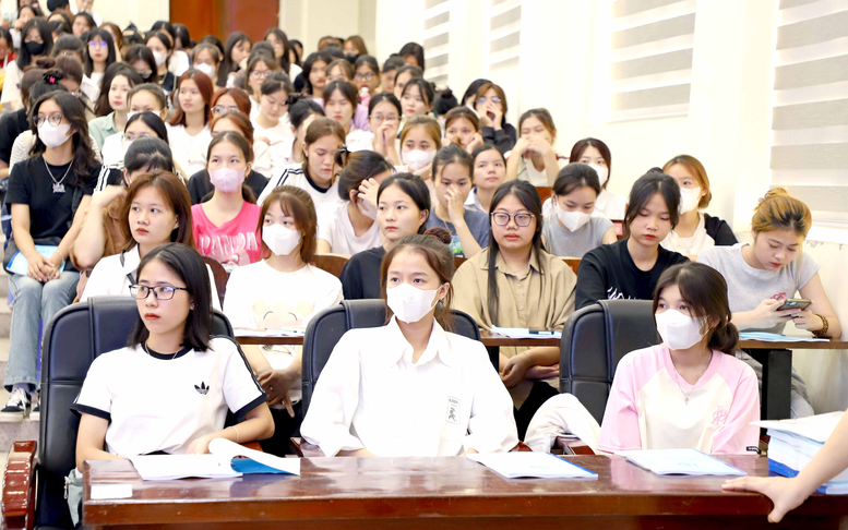 Xét giảm học phí căn cứ vùng khó khăn theo địa giới mới