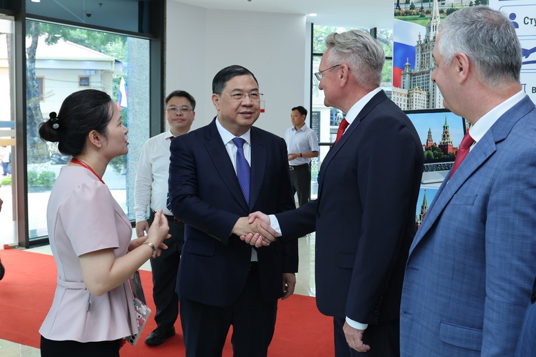 Phó Thủ tướng Thường trực Phạm Gia Túc: Mở rộng hợp tác đào tạo, nghiên cứu khoa học giữa các trường đại học Việt Nam và Liên bang Nga- Ảnh 4.
