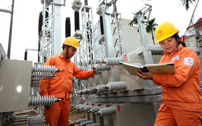 Cao điểm nắng nóng 2026: EVN triển khai nhiều giải pháp bảo đảm cung cấp điện, hướng dẫn tiết kiệm điện