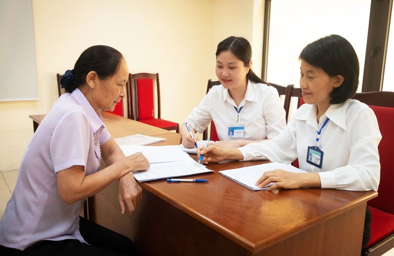 Chính sách, chế độ đối với người tiếp công dân- Ảnh 1.