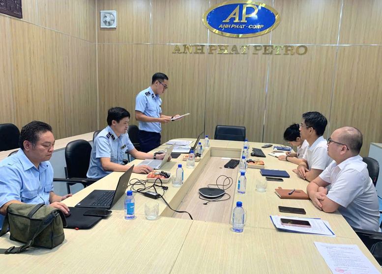 Xử phạt 3 doanh nghiệp đầu mối kinh doanh xăng dầu- Ảnh 1.