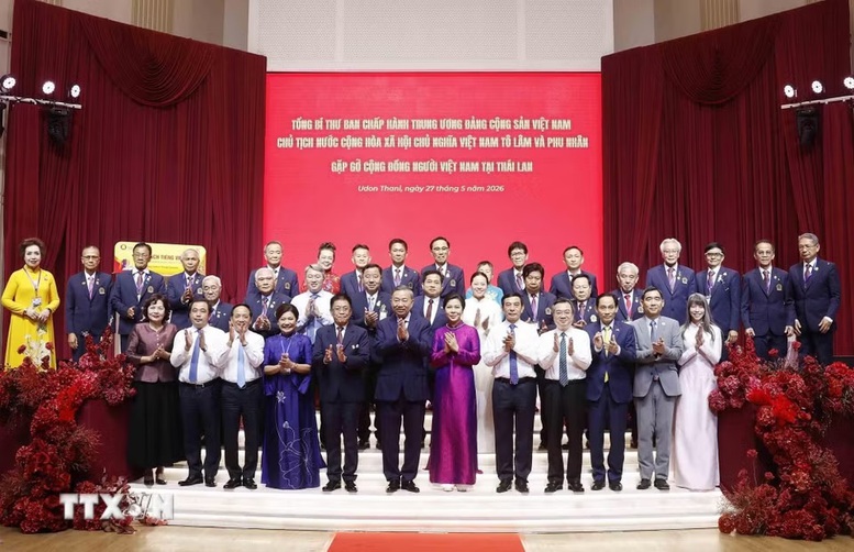 Tổng Bí thư, Chủ tịch nước Tô Lâm gặp gỡ cộng đồng người Việt Nam tại Thái Lan- Ảnh 5.