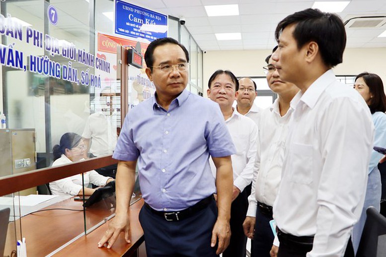 Chính quyền hai cấp tại TPHCM: Hiệu quả, gần dân, sát dân- Ảnh 2. Chính quyền hai cấp tại TPHCM: Hiệu quả, gần dân, sát dân- Ảnh 2.