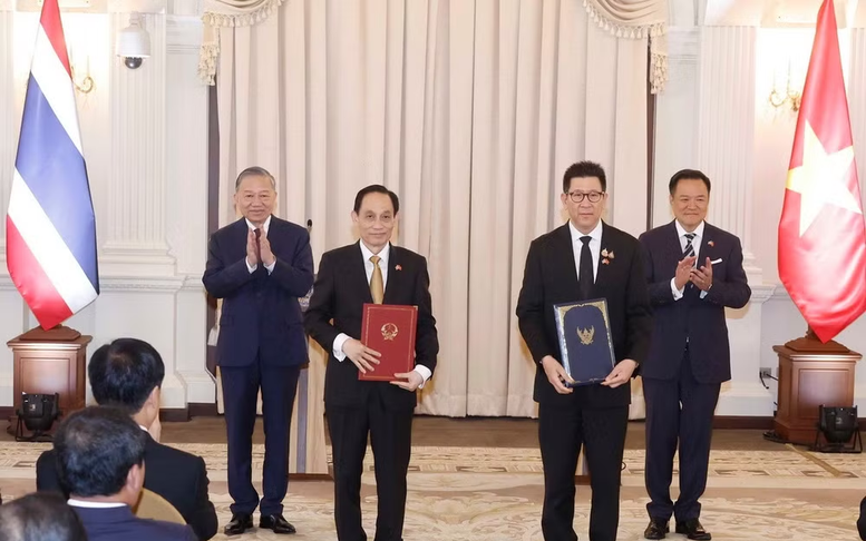 Tổng Bí thư, Chủ tịch nước Tô Lâm và Thủ tướng Thái Lan chứng kiến lễ trao văn kiện hợp tác và công bố Logo kỷ niệm 50 năm thiết lập quan hệ ngoại giao Việt Nam – Thái Lan