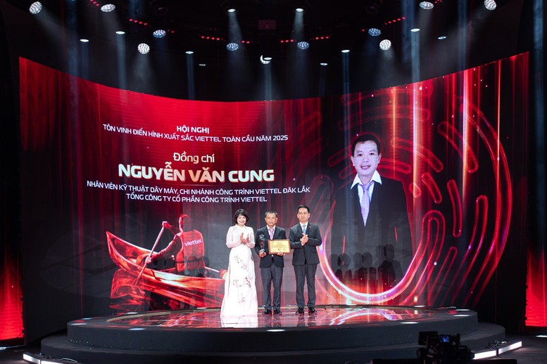 Viettel tôn vinh 20 'ngôi sao' toàn cầu- Ảnh 2.