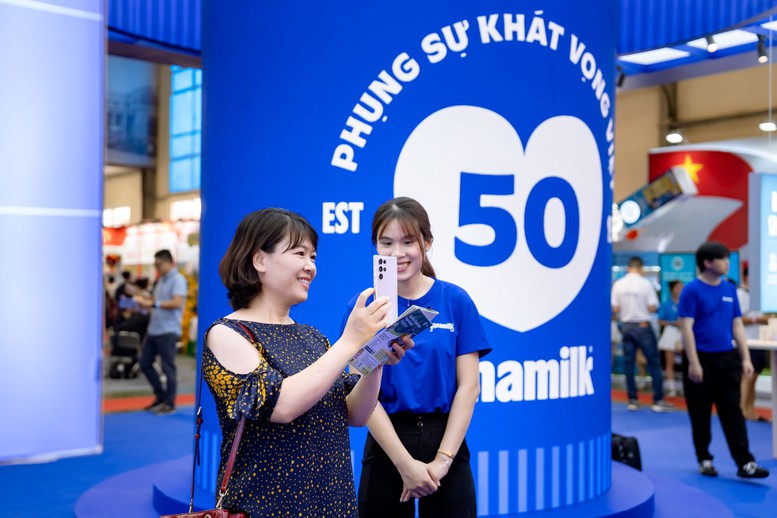 Hành trình "50 năm phụng sự khát vọng Việt" được Vinamilk kể lại tại triển lãm chuyên ngành sữa 2026- Ảnh 2.
