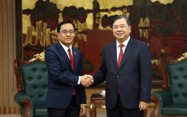 Phó Thủ tướng Thường trực Phạm Gia Túc tiếp Bộ trưởng Bộ Công chính và Vận tải Lào Leklay Sivilay- Ảnh 1. Phó Thủ tướng Thường trực Phạm Gia Túc tiếp Bộ trưởng Bộ Công chính và Vận tải Lào Leklay Sivilay- Ảnh 1.
