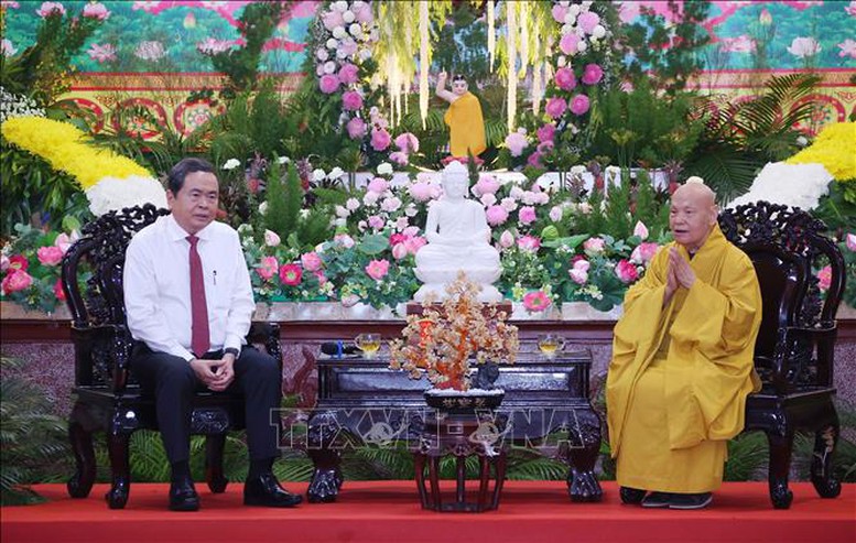 Chủ tịch Quốc hội Trần Thanh Mẫn chúc mừng Đại lễ Phật đản tại TPHCM- Ảnh 5.