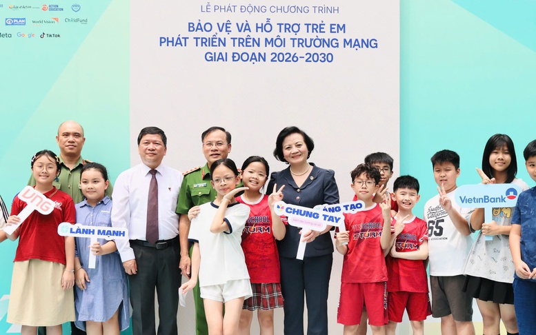 Phó Thủ tướng Phạm Thị Thanh Trà: Không để trẻ em đối diện với tổn thương trong thế giới ảo