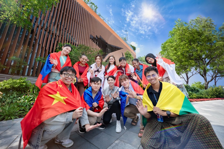 Trường Đại học Văn Lang và Đại học Quốc gia Singapore ký kết hợp tác- Ảnh 3.