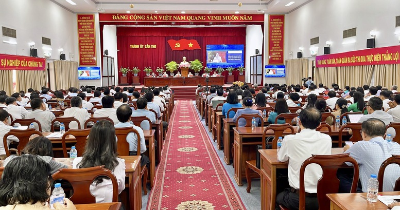 Một năm chính quyền 2 cấp ở Cần Thơ: Khi cấp xã 'gánh' việc lớn- Ảnh 1.