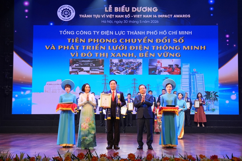 EVNHCMC được vinh danh tại Lễ biểu dương thành tựu vì Việt Nam số năm 2026- Ảnh 1.