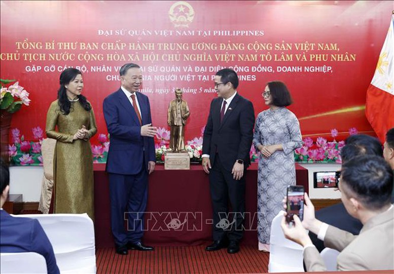 Kịp thời có các chính sách chăm lo cộng đồng người Việt Nam ở nước ngoài- Ảnh 3. Kịp thời có các chính sách chăm lo cộng đồng người Việt Nam ở nước ngoài- Ảnh 3.