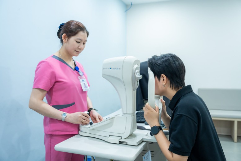 Xây dựng hệ sinh thái công nghệ đồng bộ để cá nhân hóa điều trị tật khúc xạ- Ảnh 2.