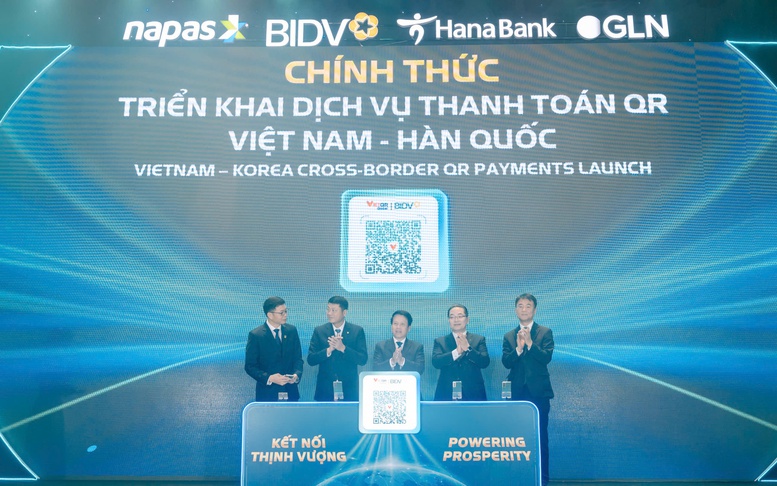 Ngân hàng đẩy nhanh chuyển đổi số, phát triển thanh toán hiện đại