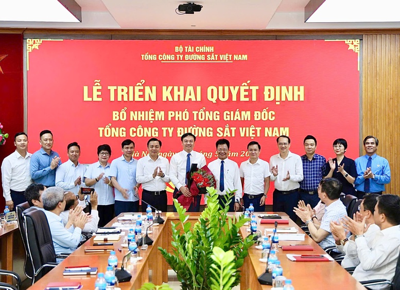 Ông Cầm Anh Tuấn giữ chức Phó Tổng Giám đốc Tổng công ty Đường sắt Việt Nam- Ảnh 1.