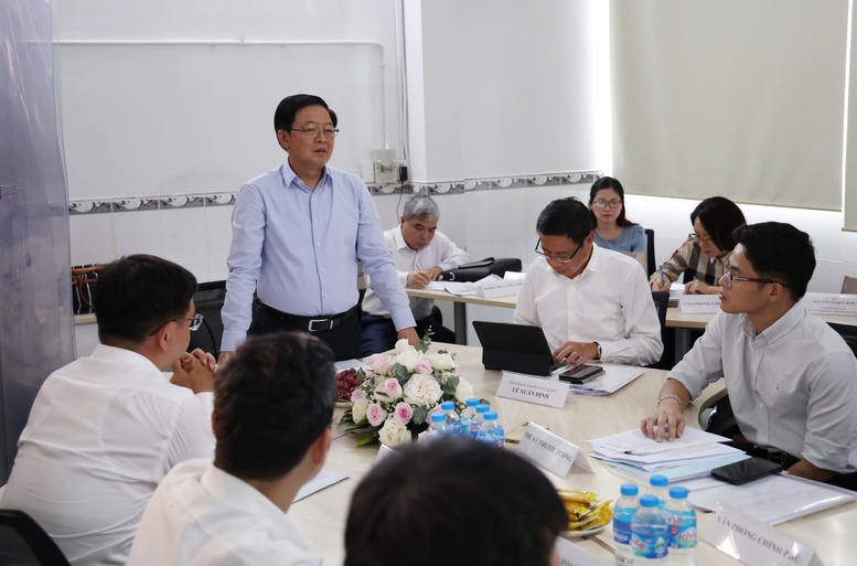 Phó Thủ tướng Hồ Quốc Dũng: Doanh nghiệp Việt cần tiên phong làm chủ AI, UAV chiến lược- Ảnh 6.