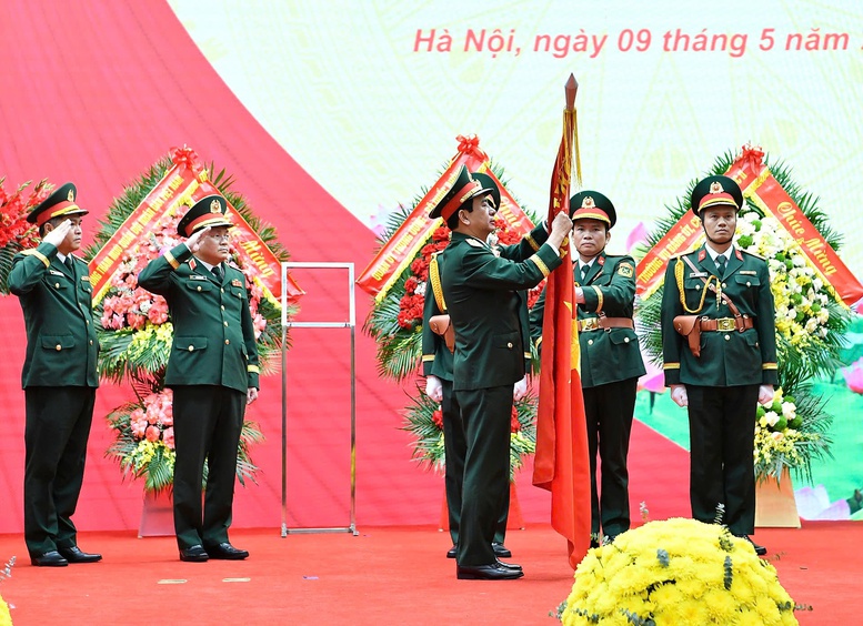 Đại tướng Phan Văn Giang dự Lễ đón nhận danh hiệu Anh hùng lực lượng vũ trang nhân dân của Cục 16 (Tổng cục II)- Ảnh 3.
