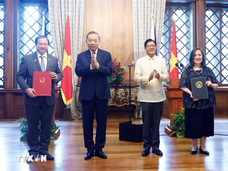 Việt Nam-Philippines nâng cấp quan hệ Đối tác Chiến lược tăng cường- Ảnh 1. Việt Nam-Philippines nâng cấp quan hệ Đối tác Chiến lược tăng cường- Ảnh 1.