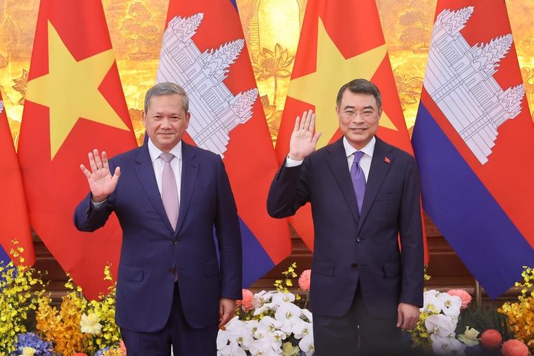Thủ tướng Campuchia kết thúc chuyến thăm chính thức Việt Nam và dự AFF 2026- Ảnh 1. Thủ tướng Campuchia kết thúc chuyến thăm chính thức Việt Nam và dự AFF 2026- Ảnh 1.