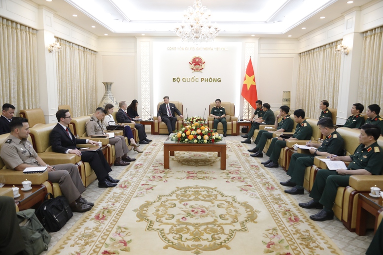 Phó Thủ tướng, Bộ trưởng Bộ Quốc phòng Phan Văn Giang tiếp Phó Ngoại trưởng Hoa Kỳ- Ảnh 2.