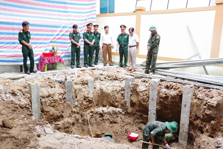 Phát hiện, quy tập 4 hài cốt liệt sĩ tại khu vực Thành cổ Quảng Trị- Ảnh 1.