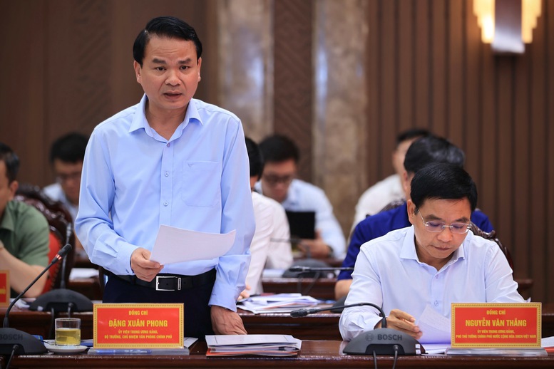 Thủ tướng: Hà Nội sẽ được ưu tiên nguồn lực, cơ chế nhưng phải cam kết tăng chất lượng đầu tư và đóng góp cho cả nước- Ảnh 10.