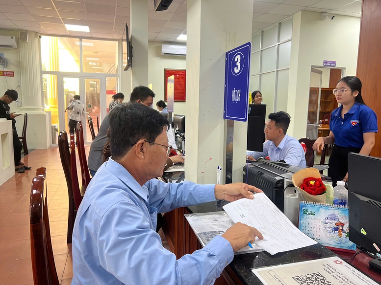 Bài 1: An Giang thực hiện chính quyền 2 cấp: Ổn định, thông suốt ngay từ những ngày đầu- Ảnh 3.