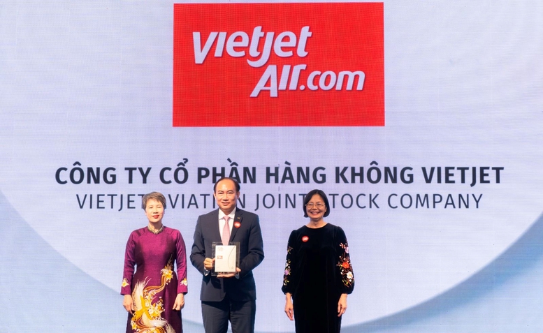 Vinh danh Vietjet trong TOP 50 Doanh nghiệp phát triển bền vững- Ảnh 1. Vinh danh Vietjet trong TOP 50 Doanh nghiệp phát triển bền vững- Ảnh 1.