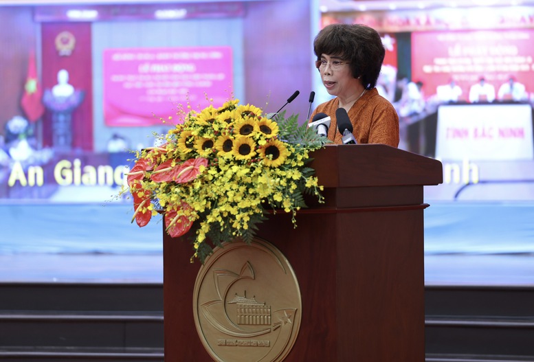 Thủ tướng Lê Minh Hưng phát động Phong trào thi đua quyết tâm thực hiện thắng lợi mục tiêu tăng trưởng bền vững '2 con số'- Ảnh 8. Thủ tướng Lê Minh Hưng phát động Phong trào thi đua quyết tâm thực hiện thắng lợi mục tiêu tăng trưởng bền vững '2 con số'- Ảnh 8.