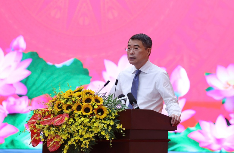 Thủ tướng phát động Phong trào thi đua "Quyết tâm thực hiện thắng lợi mục tiêu tăng trưởng bền vững "2 con số"- Ảnh 1. Thủ tướng phát động Phong trào thi đua "Quyết tâm thực hiện thắng lợi mục tiêu tăng trưởng bền vững "2 con số"- Ảnh 1.