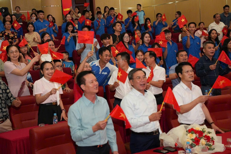 Xúc động những giai điệu tưởng nhớ Bác Hồ tại Hà Tĩnh- Ảnh 2.