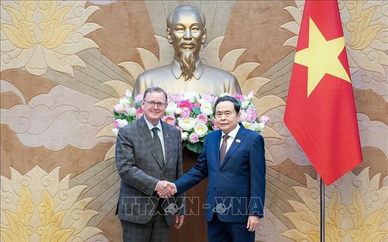 Chủ tịch Quốc hội Trần Thanh Mẫn tiếp Phó Chủ tịch Quốc hội Cộng hòa Liên bang Đức