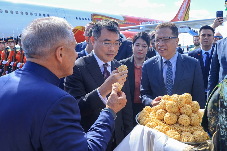 Thủ tướng Lê Minh Hưng đến Kazan, bắt đầu chuyến công tác tại Liên bang Nga- Ảnh 4.