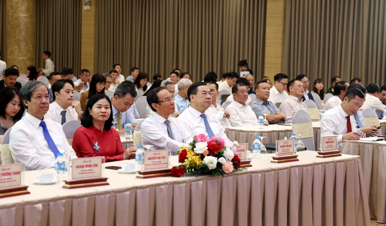 Cổng TTĐT Chính phủ: Hai thập kỷ kiến tạo niềm tin, kết nối Chính phủ với người dân- Ảnh 1.
