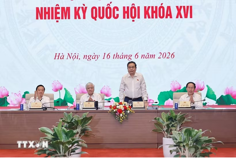 Quốc hội khóa XVI trở thành nhiệm kỳ kiến tạo thể chế phát triển- Ảnh 1.