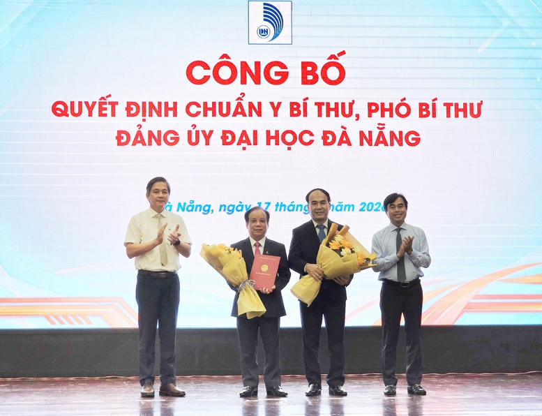 Công bố quyết định chuẩn y Bí thư, Phó Bí thư Đảng ủy Đại học Đà Nẵng- Ảnh 1.