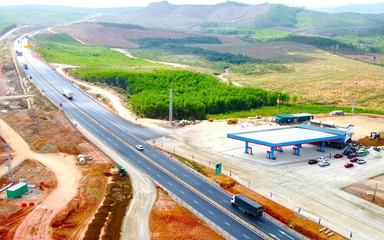 “Chiến dịch thi công thần tốc” hoàn thành trạm dừng nghỉ cao tốc trước 30/6