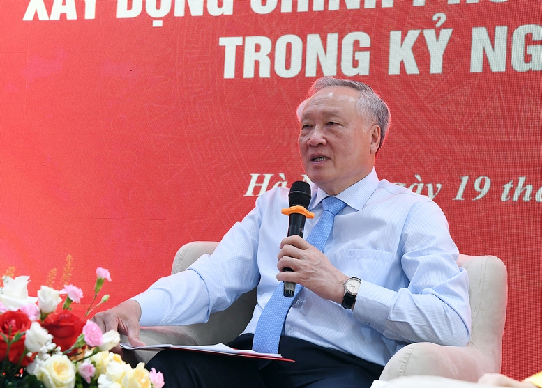 Ra mắt cuốn sách "Xây dựng Chính phủ liêm chính, kiến tạo trong kỷ nguyên mới" của nguyên Phó Thủ tướng Thường trực Nguyễn Hòa Bình- Ảnh 5.