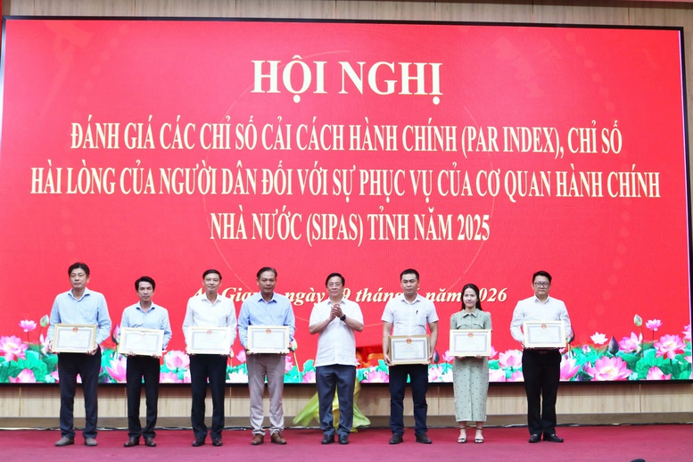 An Giang quyết tâm bứt phá các chỉ số cải cách hành chính- Ảnh 3.
