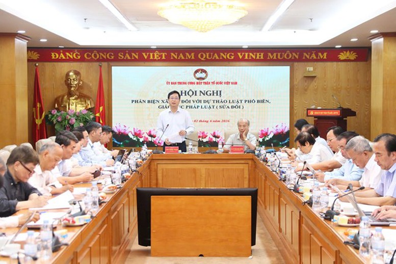 Làm rõ vai trò của MTTQ và các tổ chức thành viên trong phổ biến, giáo dục pháp luật- Ảnh 1.